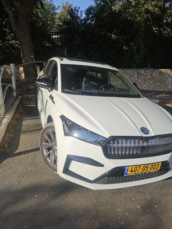 מורה לנהיגה שרון סיון באורה